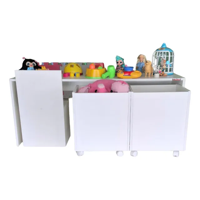 2 Baú Com Rodinha Uma Mesa PBrinquedos 1 Cadeira