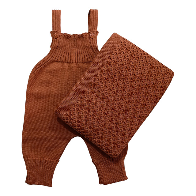 Saida Maternidade Premium Jardineira E Manta Tricot Comeia
